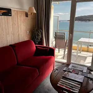 Terrasse Sur La Crozon